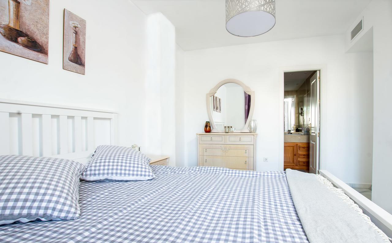 Bonito En Nueva Andalucia Apartemen
